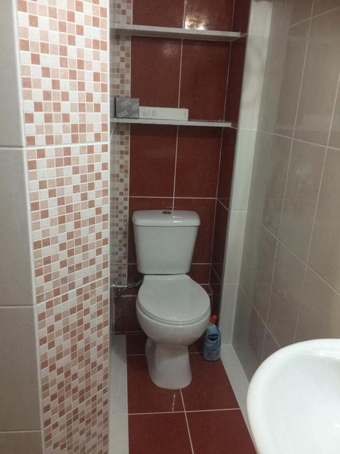 Loutraki Hostel Экстерьер фото